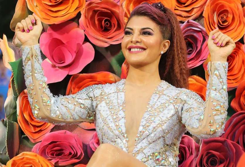 Bollywood's leading actress Jacqueline Fernandes set the stage on fire despite those charming looks as her dance moves mesmerised the crowd at Wankhede Stadium in Mumbai. 