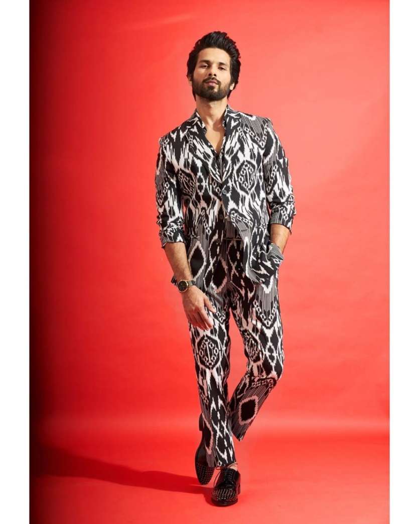 During the COVID-19 pandemic, Shahid came out in support of the background dancers and transferred money to the bank accounts of 40 dancers from the troupe of choreographers Bosco Martis and Ahmed Khan.  